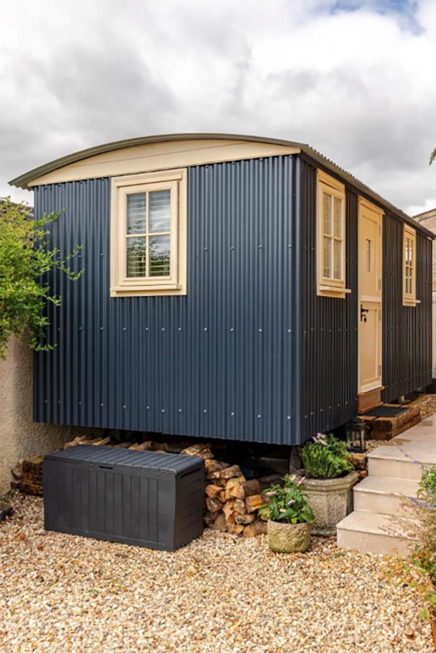 Shepherd'S Hut, Bath Exterior photo